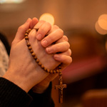 Santo Rosario con meditaciones bíblicas